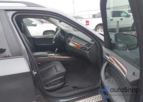 2012 BMW X5 xDrive35I/xDrive35I Premium/xDrive35I Sport Activity z USA, uszkodzony, nr VIN 5UXZV4C52CL762285